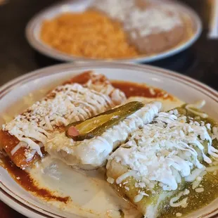 Tamales Mexicana (pork) and were really good. Rice and beans to compliment.