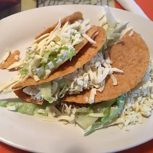 3 hard beef tacos