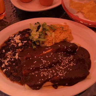 Black mole enchiladas
