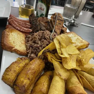 Comida deliciosa con una toña.
