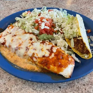 a plate of mexican food