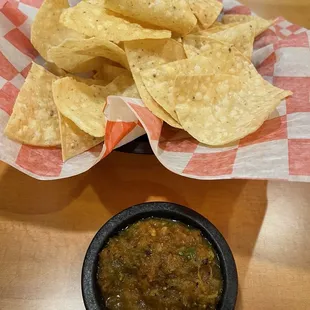 Starter chips - the sauce was fresh and delicious