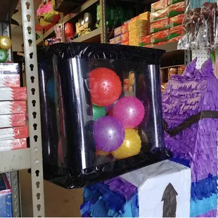 Ball Cube piñata