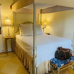Jamestown room