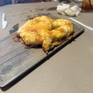 Crab pretzel