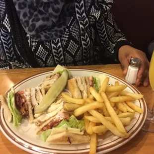Yuuuum