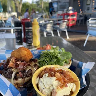 Mount Dora Burger