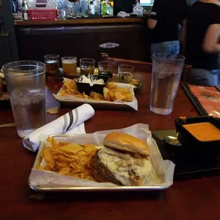 Awesome carmelized onion burger, and excellent red pepper soup!!