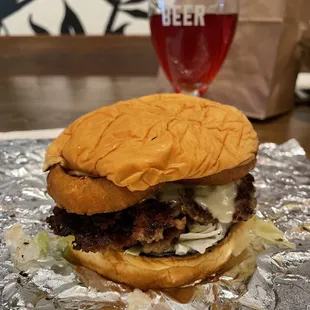 Fifty fifty w/ lettuce, tomato, and onion rings