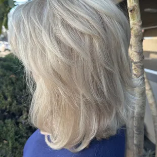 Gray coverage, blonde color: by Claudia
