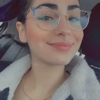 Eva T.