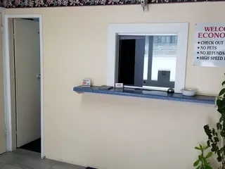 Economy Inn