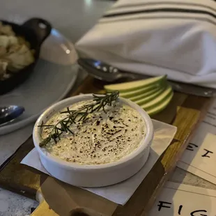 Goat cheese fondue