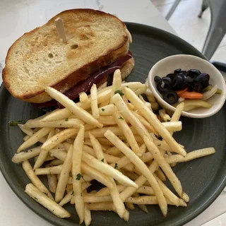 Goat Cheese and Fig Sandwich