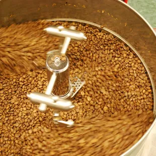 Cooling tray with fresh batch