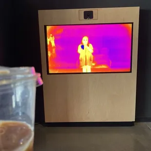 Got a good, strong, no-nonsense iced coffee. Thermal imaging verifies: it is cold