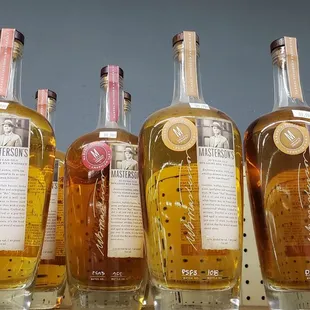 Overpriced whiskey i was thinking about until this grease ball kicked me out for "taking too long"! Time limit sign at the door?