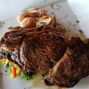 Fig&apos;s Prime 20 oz Prime Ribeye