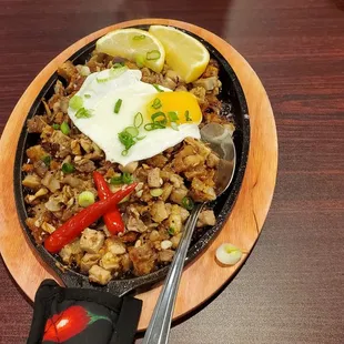 Sizzling sisig