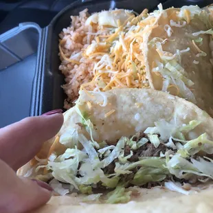 Where's the meat? For a 2 taco combo it was $11; horribly expensive. Back to Los Favs I go.