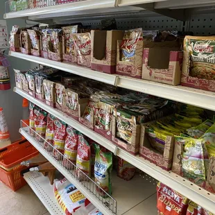 the shelves of a grocery store
