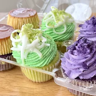 Ube Flan, Buko Pandan and Ube cupcakes. *:｡ﾟ Always beautifully crafted! Thank y(･‿･)u Kathlyn! *:｡ﾟ