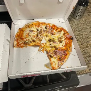 SPECIAL ORDER : BUFFALO PIZZA