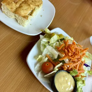 Salad and foccacia bread