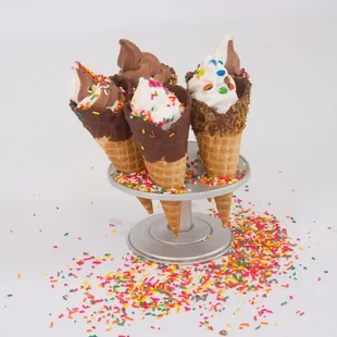 Satisfy your sweet tooth with a creamy cone, sundae, banana split, dipped cone, or custom freezee made with candy, fruit &amp; cake!