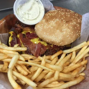 Bacon Cheeseburger Basket