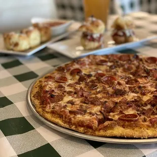 Hand-Tossed Specialty Pizzas, Appetizers and Local Craft Beer