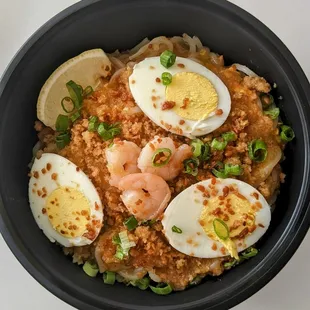 Pancit Palabok! Tastes like my mom's.