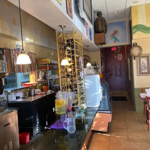 Amazing restaurant with great food, our server was Dallas and he was beyond amazing. Definitely would recommend.