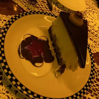 10"-Choco Caramel Cheesecake - 10" Choco Caramel Cheesecake