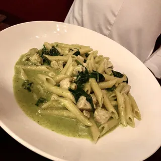 Pesto Penne Chicken Florentine