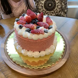 Small Strawberry gelato cake