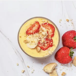 Strawberry Banana Pudding: Rich,creamy, thick vanilla pudding w./bananas,fresh straw-berries and butter cookies. Sweet &amp; tart nostalgia!