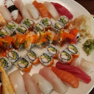 2 Deluxe Combos with Rainbow Roll in the center