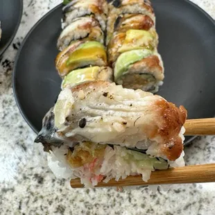 Dragon roll