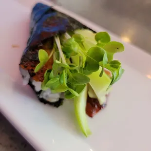 Unagi hand roll, my fav!