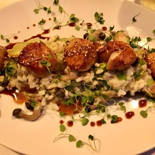 Seared Scallops*
