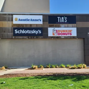 Businesses Inside  07-02-2022