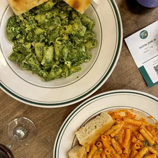 pasta dish, pasta, food