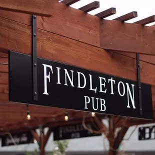 a sign for findleton pub