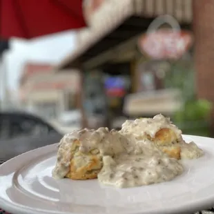 Biscuits &amp; Sausage Gravy
