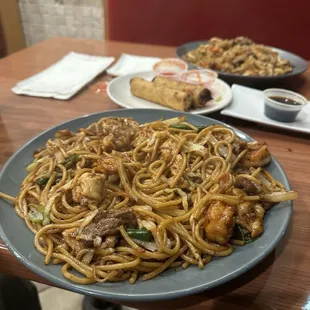 Kimchi grilled noodles