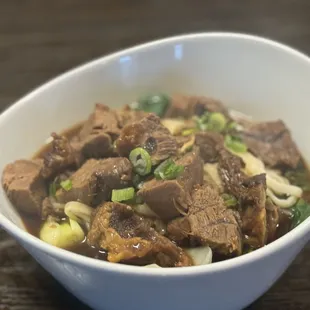 Braised beef noodle soup
