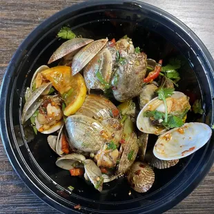 Marinated Clams in Chili Oil