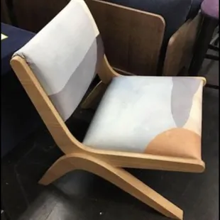 Designed with the Frank Lloyd Wright Foundation!