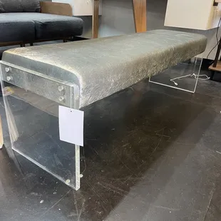 Velvet bench for the foot of the bed or side of a table.